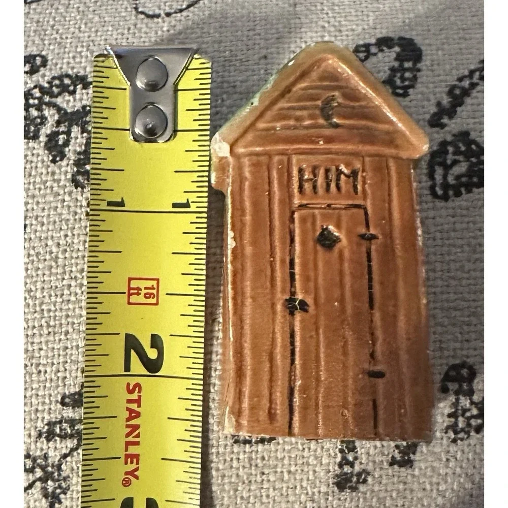Salt OR Pepper Shaker Novelty Outhouse Shape - Only One Shaker